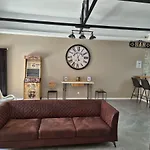 Loft De Sophie & Yohan Plain Pied Apartment *